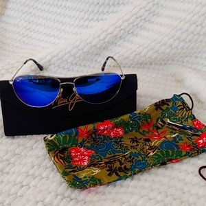 NWOT Polarized Maui Jim Baby Beach aviator sunglasses. Blue Hawaii lenses.
